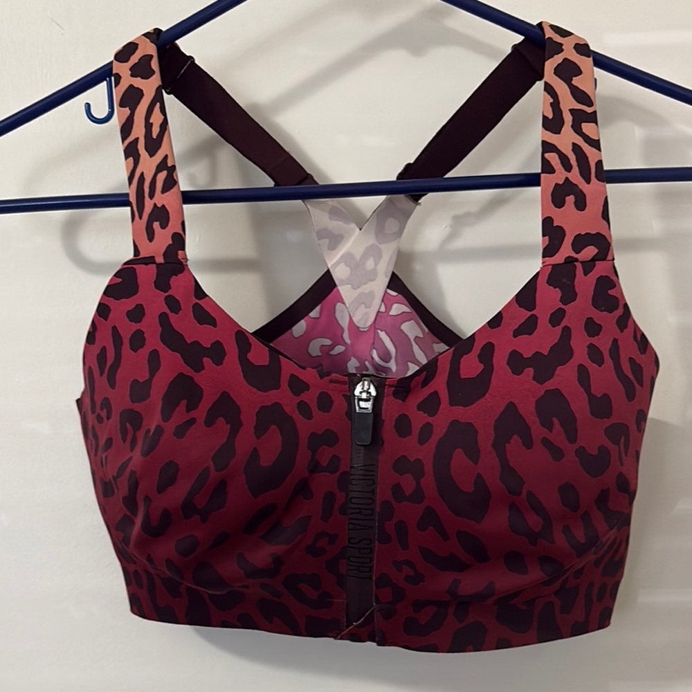 PINK Victoria's Secret Red and Black Leopard Sports Underwire Bra (36D).